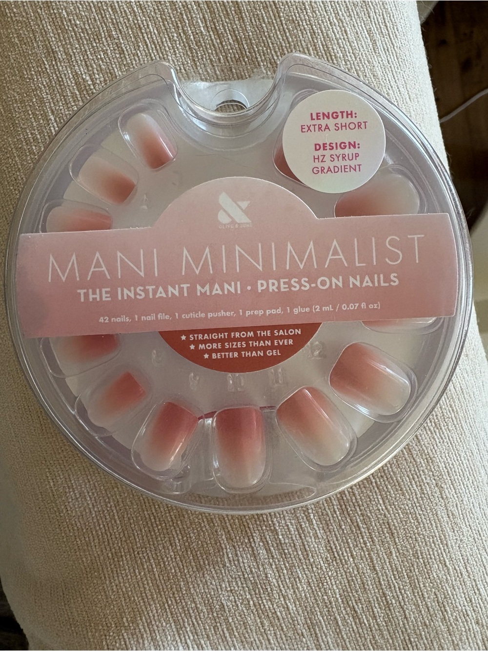 Olive & June Mani Minimalist Press-On Nails - Pink Gradient Ombre